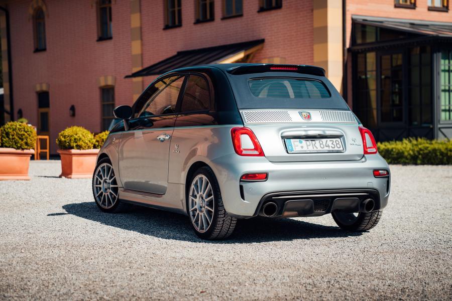 Abarth 695C Rivale (312) 2017 года  (WW) (фото 4 из 13)